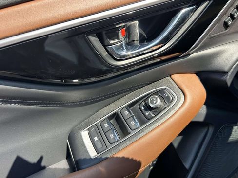 Used 2023 Subaru Outback Touring AWD/4WD image 14