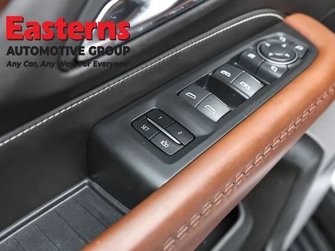 Used 2023 GMC Yukon XL Denali Ultimate w/ LPO, Floor Liner Package AWD/4WD image 24