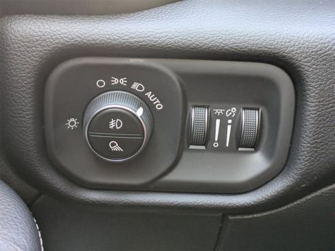 Used 2025 RAM 2500 Laramie image 17