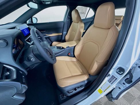 New 2026 Lexus UX 300h FWD image 16