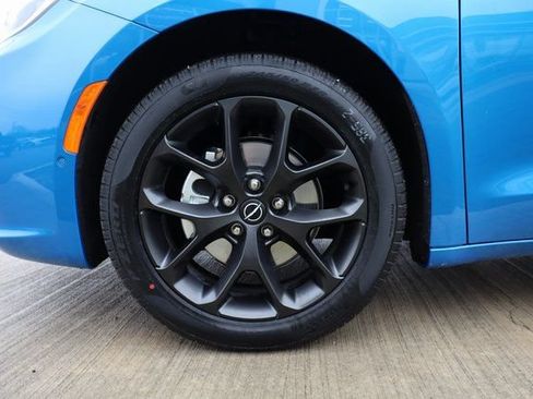 New 2026 Chrysler Pacifica Select w/ S Appearance Package FWD image 27