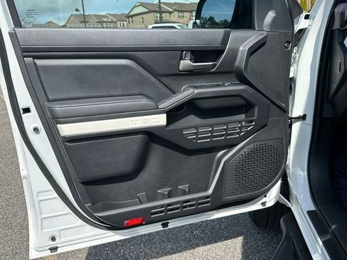Used 2024 Toyota Tacoma TRD Sport image 10