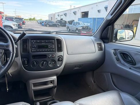 Used 2002 Ford Escape XLT AWD/4WD image 21