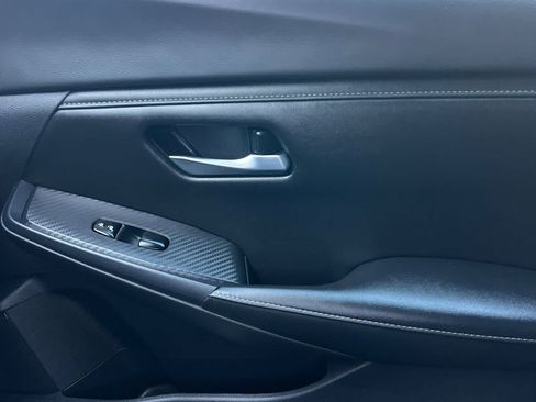 Used 2023 Nissan Sentra SV FWD image 19