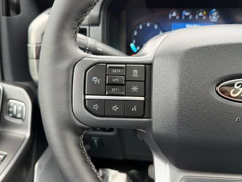 Used 2025 Ford F150 Lariat w/ Equipment Group 502A High AWD/4WD image 18