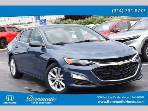 Used 2024 Chevrolet Malibu LT FWD image 1