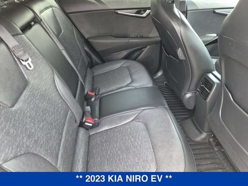 Used 2023 Kia Niro Wave w/ Wave Preserve Package FWD image 31
