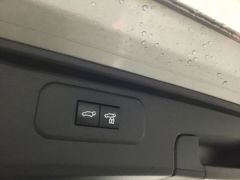 Used 2024 Toyota Grand Highlander Limited image 19