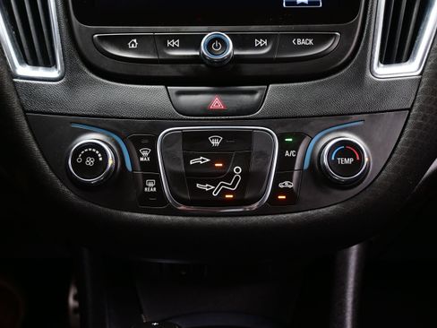Used 2016 Chevrolet Malibu LT FWD image 20