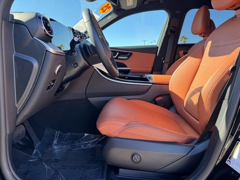 Certified 2025 Mercedes-Benz GLC 300 image 13