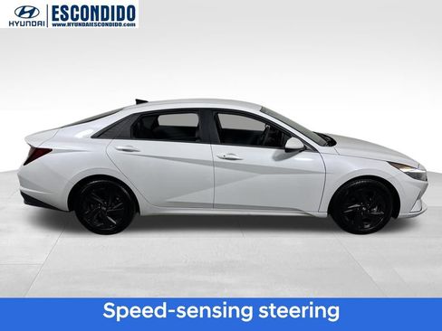 Certified 2022 Hyundai Elantra SEL image 6