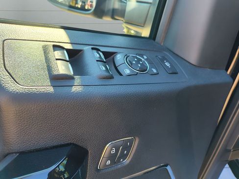 Used 2019 Ford F350 Lariat w/ Lariat Ultimate Package image 16