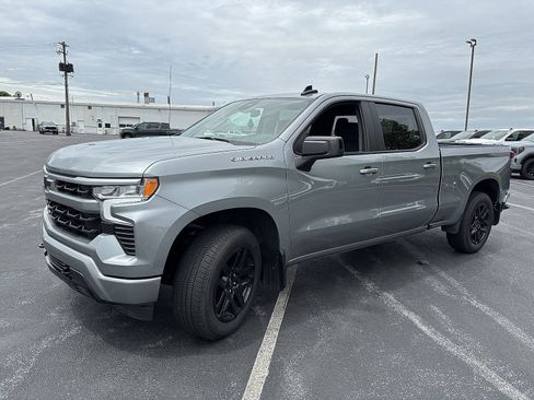 Used 2024 Chevrolet Silverado 1500 RST w/ Protection Package AWD/4WD image 4