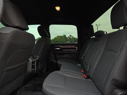 Used 2024 RAM 2500 Big Horn w/ Night Edition AWD/4WD image 8