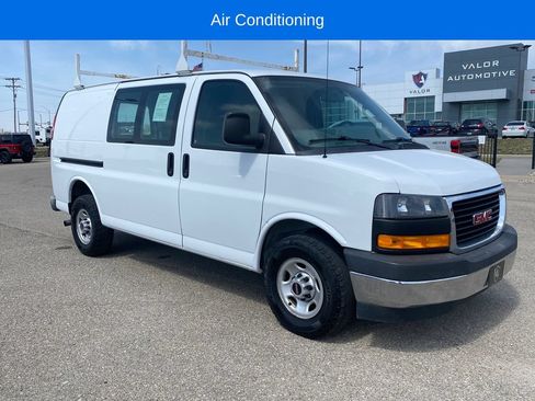Used 2018 GMC Savana 2500 w/ Driver Convenience Package RWD image 8