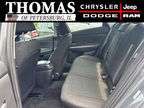 Used 2025 Hyundai Elantra SEL FWD image 24
