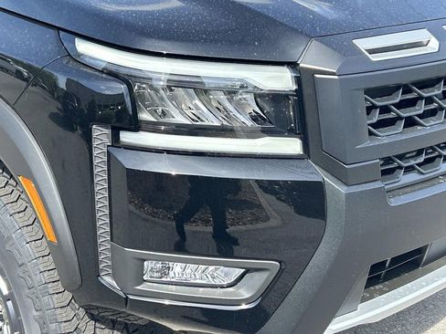 New 2026 Nissan Frontier PRO-4X w/ Tow Package AWD/4WD image 10