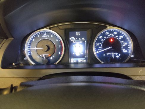 Used 2016 Toyota Camry XLE FWD image 23