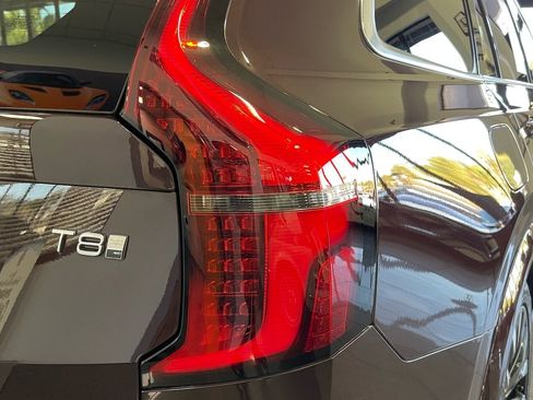 Used 2025 Volvo XC90 T8 Ultra w/ Lounge Package image 17