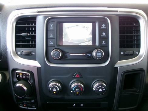 Used 2024 RAM 1500 Classic SLT image 15