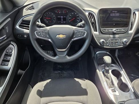 Used 2023 Chevrolet Malibu LT FWD image 15