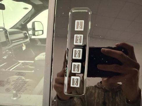 New 2026 Ford F450 Platinum w/ FX4 Off-Road Package image 10