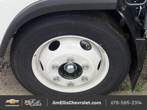 New 2024 Chevrolet Low Cab Forward image 6