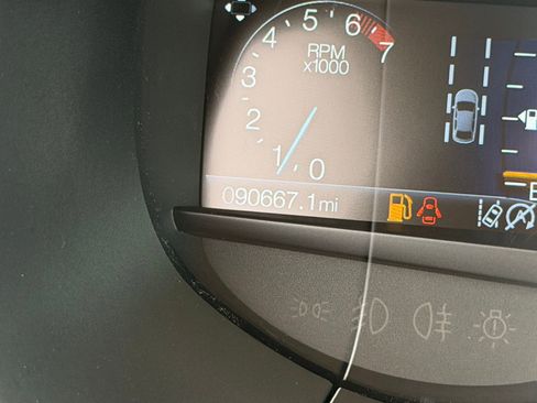 Used 2020 Ford Edge Titanium w/ Equipment Group 301A image 22