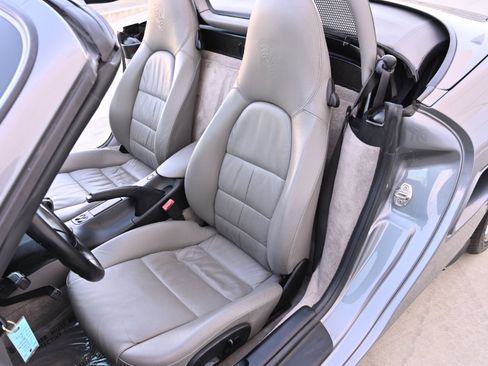 Used 2001 Porsche Boxster S RWD image 19
