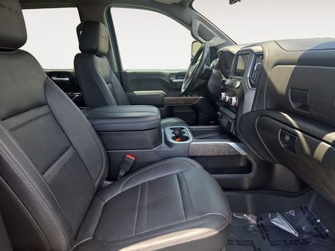 Used 2023 GMC Sierra 2500 Denali w/ Denali Black Diamond Edition AWD/4WD image 15