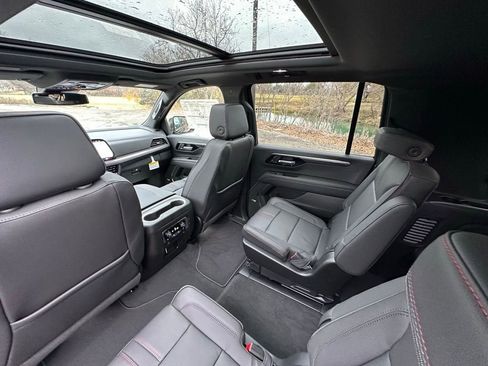 New 2026 Chevrolet Suburban RST w/ RST Capability Package image 23