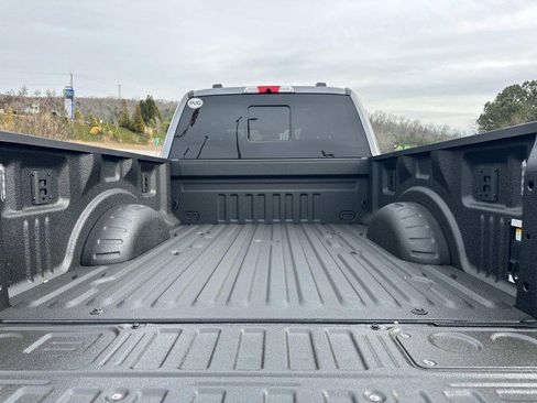 New 2025 Ford F350 Platinum w/ FX4 Off-Road Package image 18