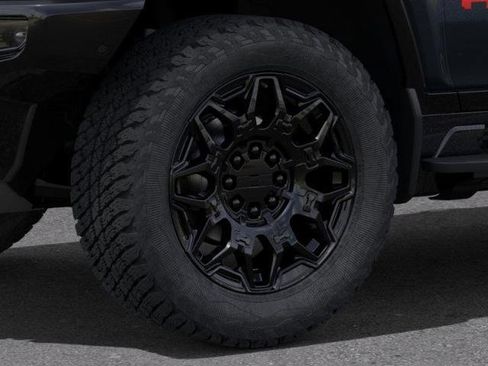 New 2025 GMC Hummer EV 2X w/ LPO, Sport Package image 9