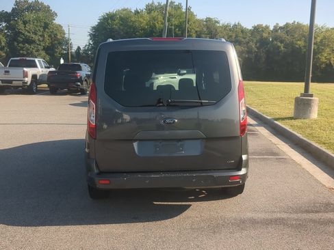Used 2019 Ford Transit Connect XLT FWD image 4