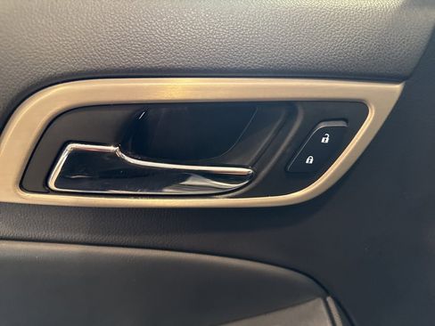 Used 2016 GMC Yukon Denali w/ Open Road Package image 24