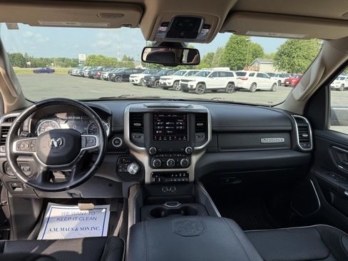 Used 2020 RAM 1500 Laramie AWD/4WD image 17