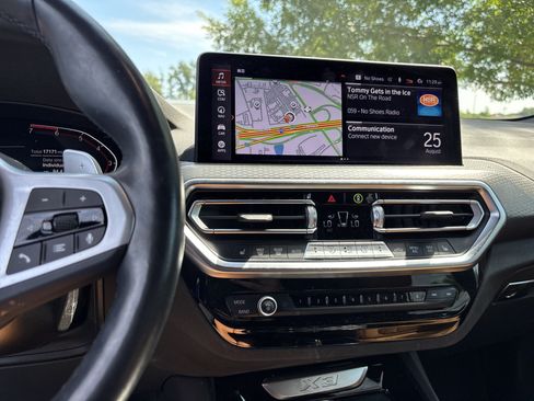 Used 2024 BMW X3 xDrive30i w/ Premium Package AWD/4WD image 31