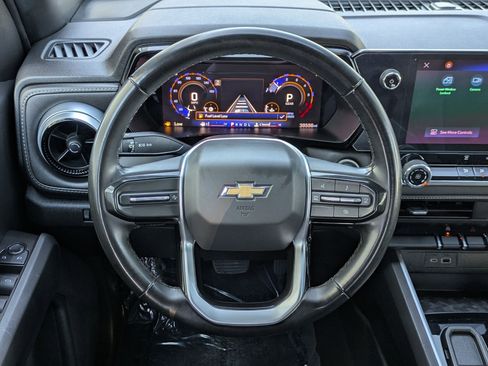 Used 2024 Chevrolet Colorado LT image 13