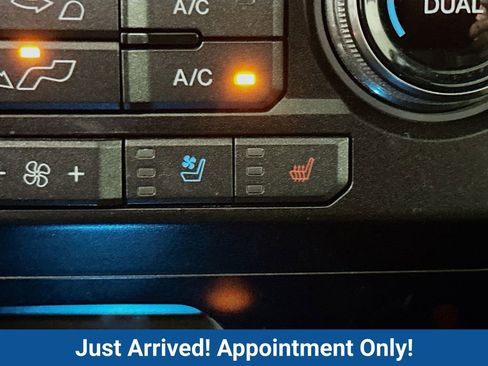 Used 2018 Ford F150 Raptor w/ Equipment Group 802A Luxury AWD/4WD image 24