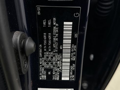 Used 2023 Lexus GX 460 Premium image 21