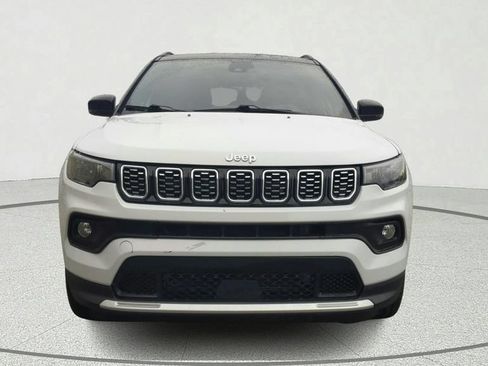 Used 2024 Jeep Compass Limited AWD/4WD image 2