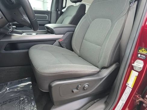 Used 2022 RAM 1500 Big Horn AWD/4WD image 5