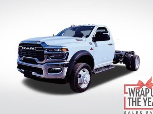 Used 2025 RAM 5500 Tradesman image 2