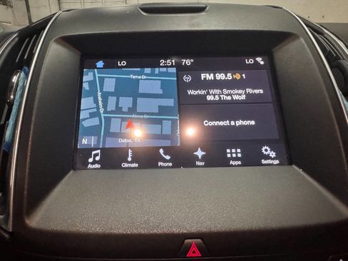 Used 2017 Ford Edge Titanium w/ Equipment Group 301A image 22