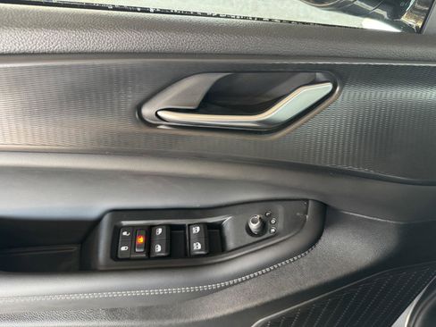 Used 2025 Jeep Grand Cherokee L Altitude image 23