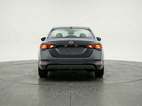 Used 2025 Nissan Sentra SV image 7