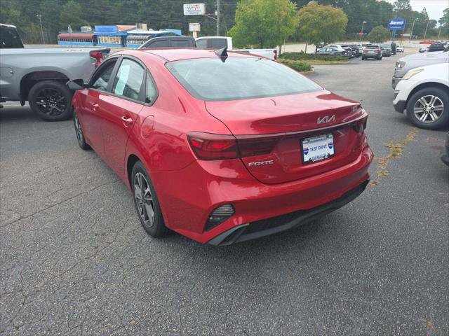 Used 2023 Kia Forte LXS FWD image 4