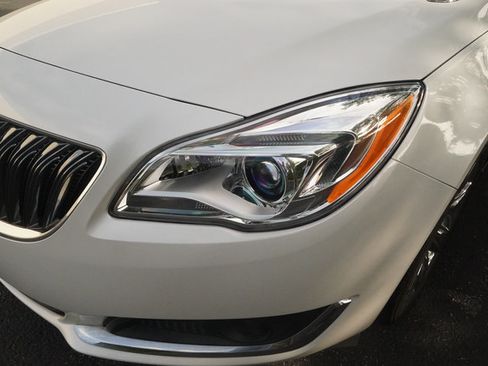 Used 2016 Buick Regal Premium w/ Driver Confidence Package #1 FWD image 29