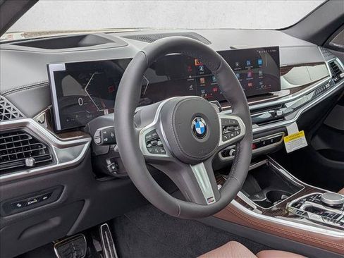 New 2026 BMW X5 xDrive40i w/ M Sport Package AWD/4WD image 3