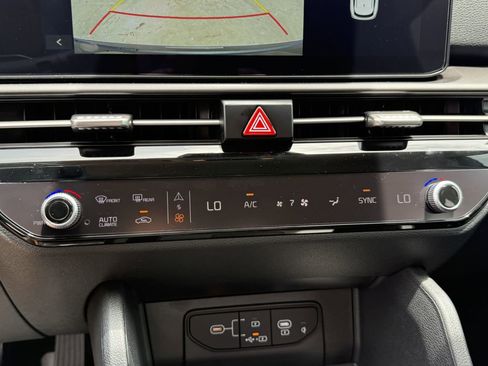 New 2026 Kia Sportage EX image 23